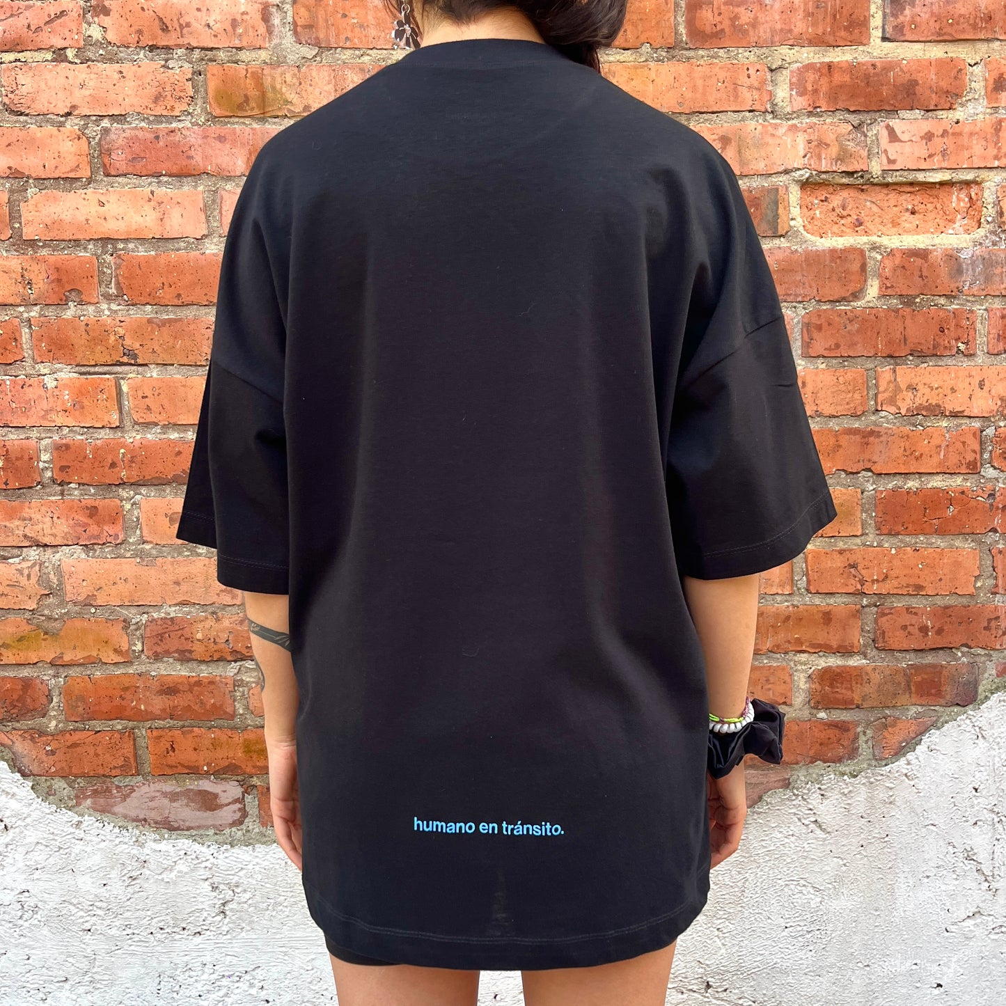 Camiseta Negra Tiembo Entero, Humano En Tránsito